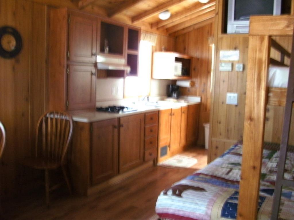 Bend-Sunriver Camping Resort Studio Cabin 6 외부 사진