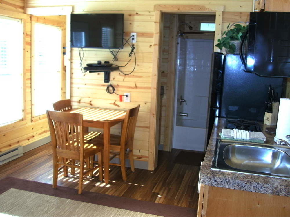 Bend-Sunriver Camping Resort Studio Cabin 6 외부 사진