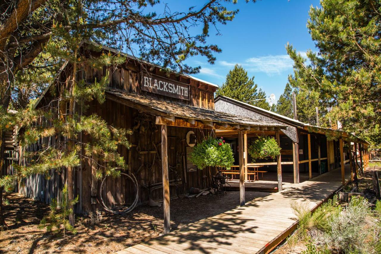 Bend-Sunriver Camping Resort Studio Cabin 6 외부 사진